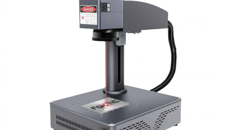 Transformez votre créativité en chef-d'œuvre avec un graveur laser metal de haute précision