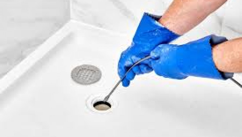 Service de Débouchage Douche : Ce Que Vous Devez Savoir Avant d’Appeler un Pro