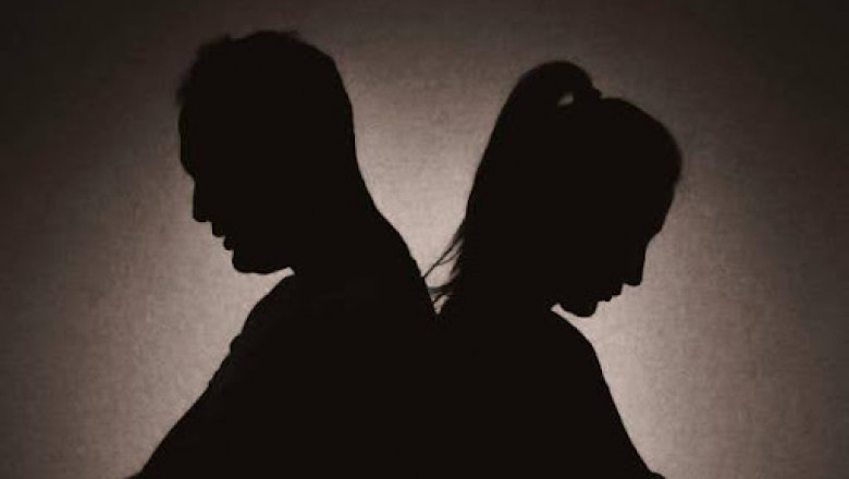 Rebuilding a Life in the Shadow of Divorce