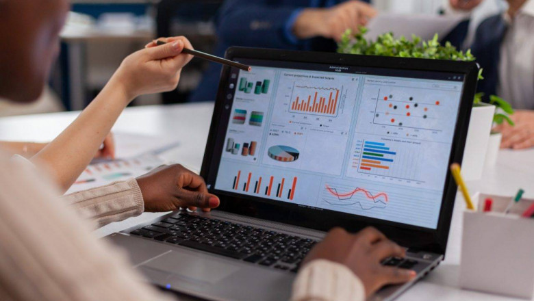 SEO competitor keyword analysis