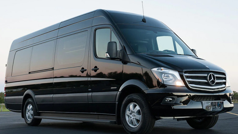 Shuttle Service in Ronald Reagan Washington National Airport