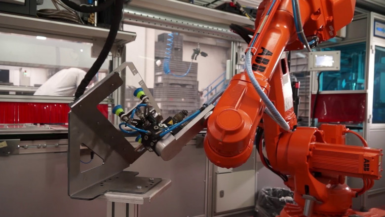 Industrial Adhesive Manufacturing Plant Project Report 2025: Business Plan, Cost and Raw Material Requirements